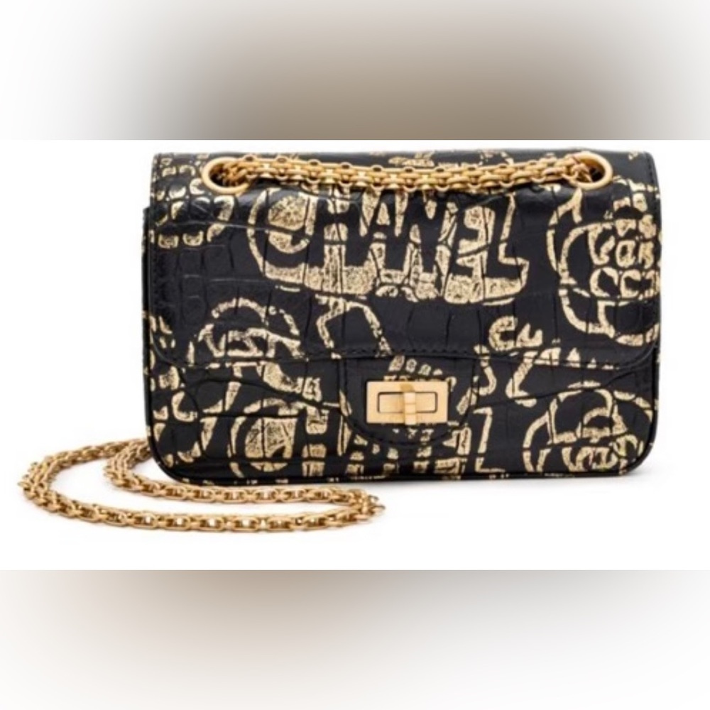 Chanel 2.55 Reissue 224 Flap Bag